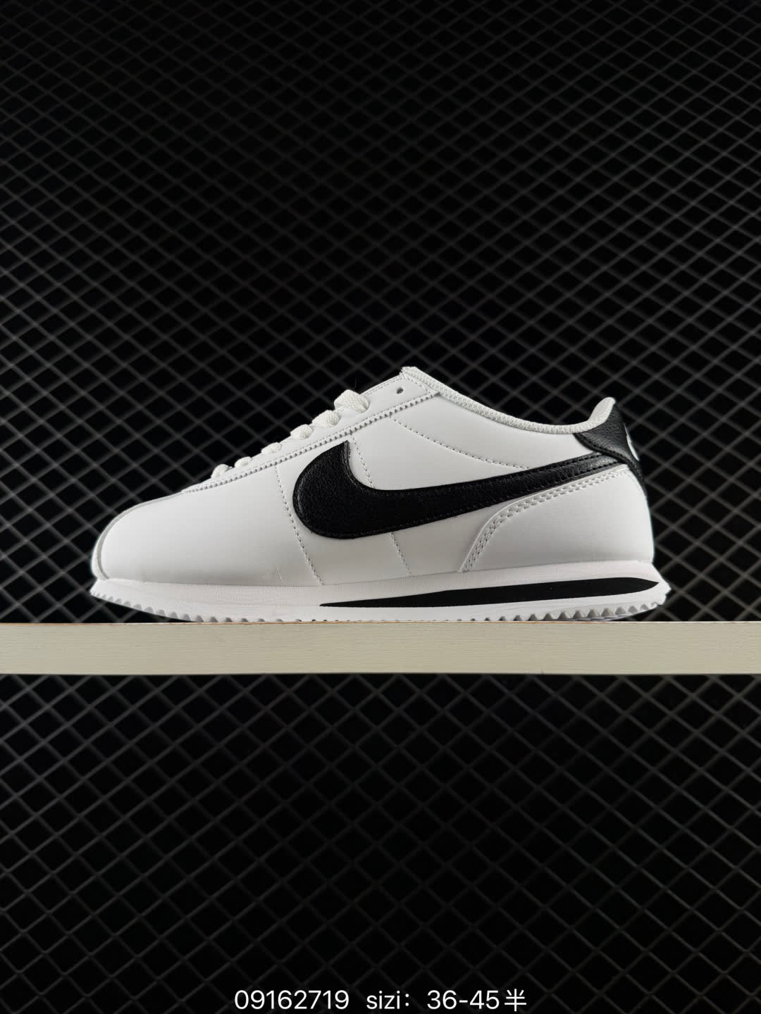 W NIKE CORTEZ-DN1791