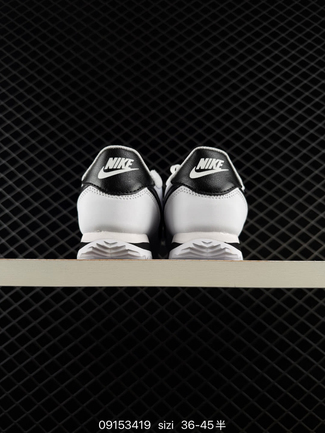 W NIKE CORTEZ-DN1791