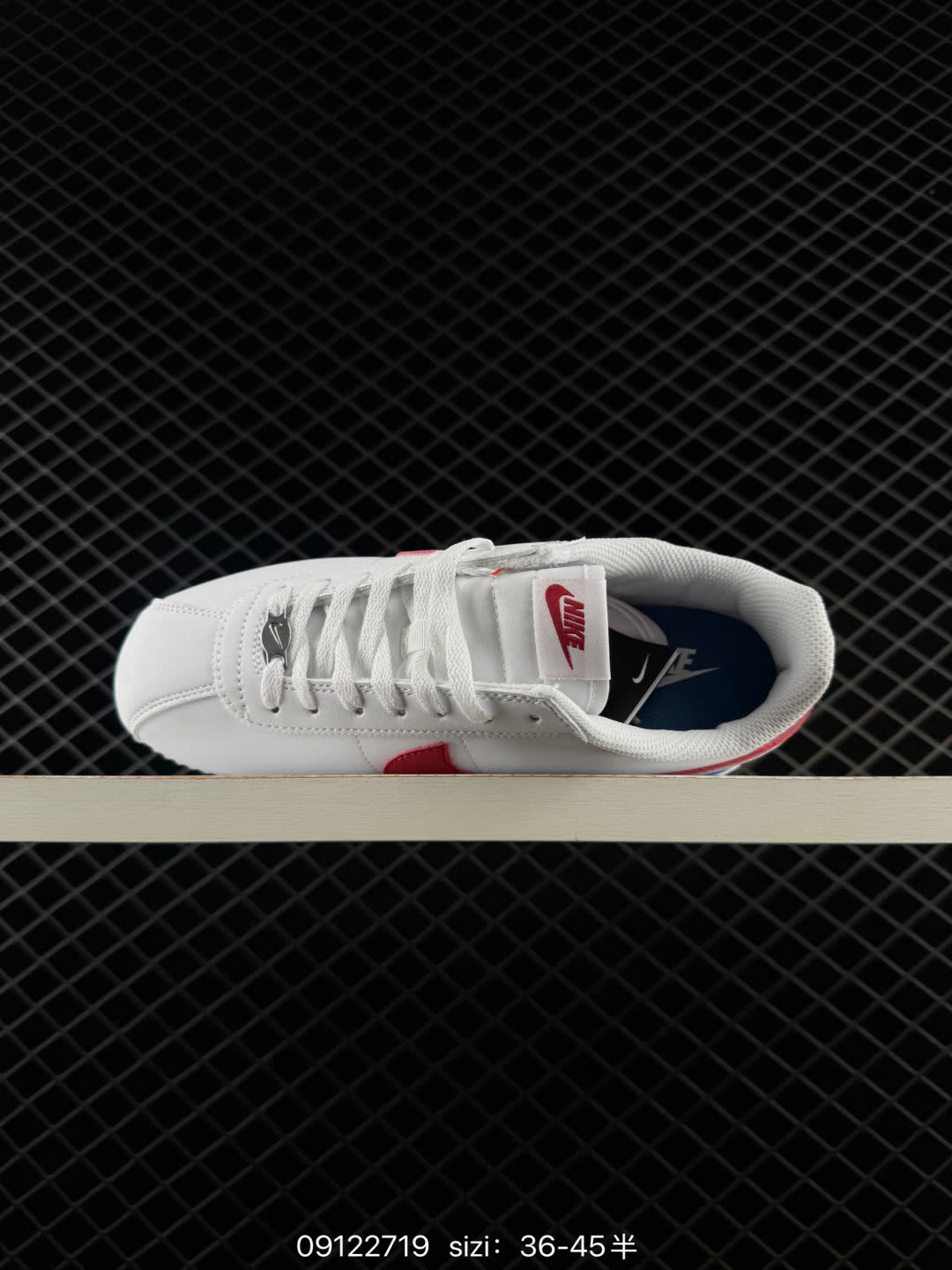 W NIKE CORTEZ-DN1791