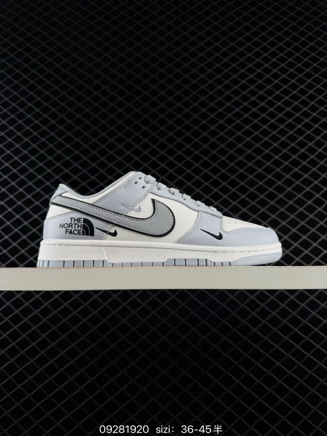 Louis Vuitton x Nike SB Dunk Low Louis Vuitton x Nike SB Dunk Low