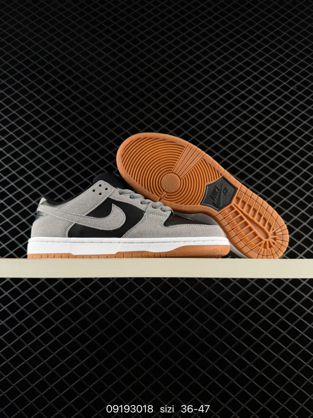 Otomo Katsuhiro x Nike SB Dunk Low-LF0039-001
