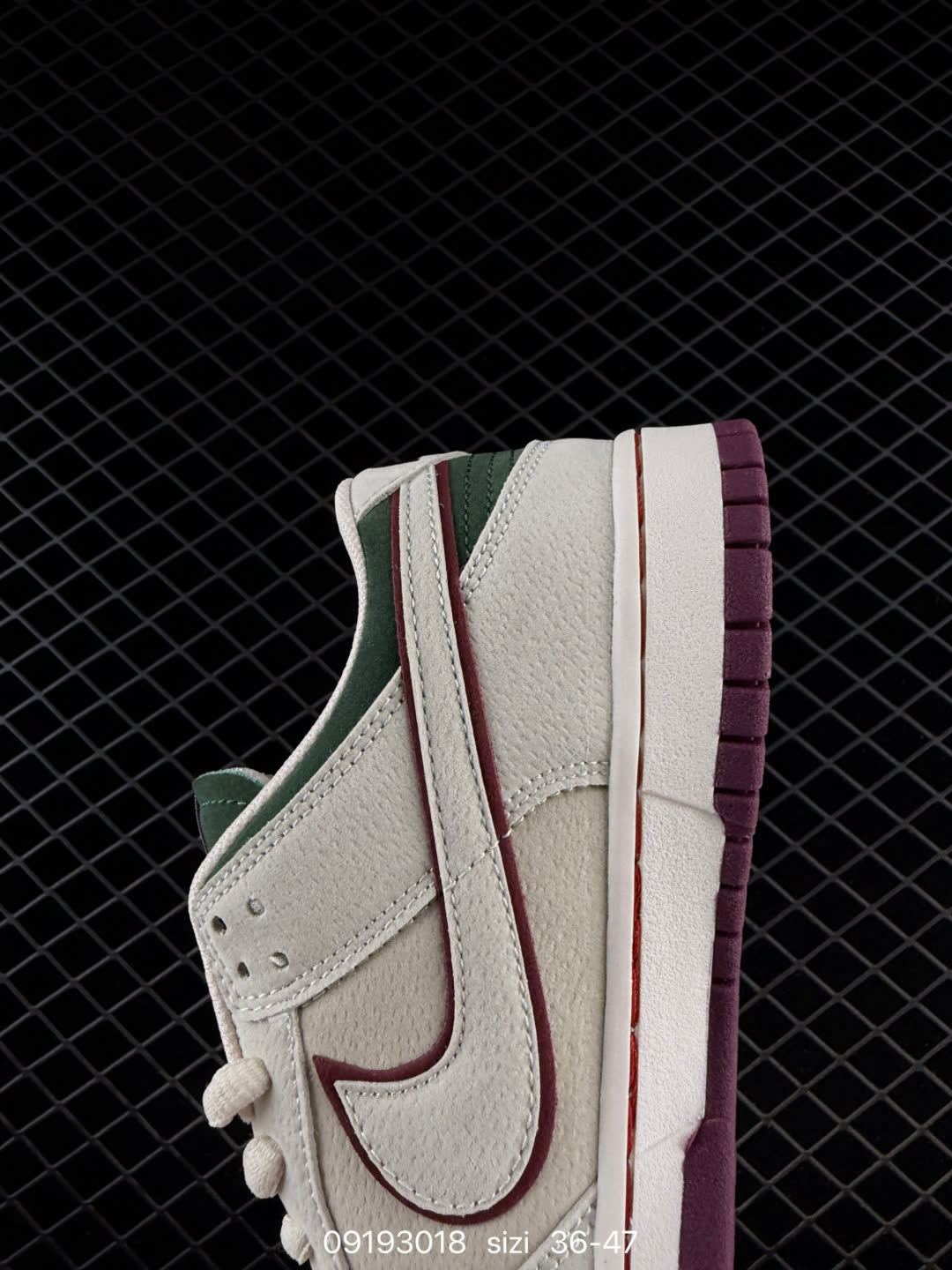 Otomo Katsuhiro x Nike SB Dunk Low-LF0039-001