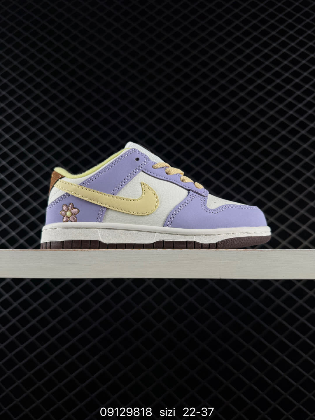 Kids Nike Dunk Low PRM-FB7910 Kids Nike Dunk Low PRM-FB7910