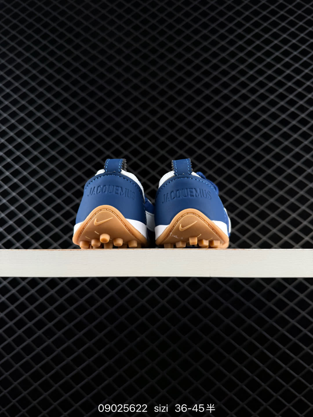 Jacquemus x Nike Jacumoon-HV8547-601