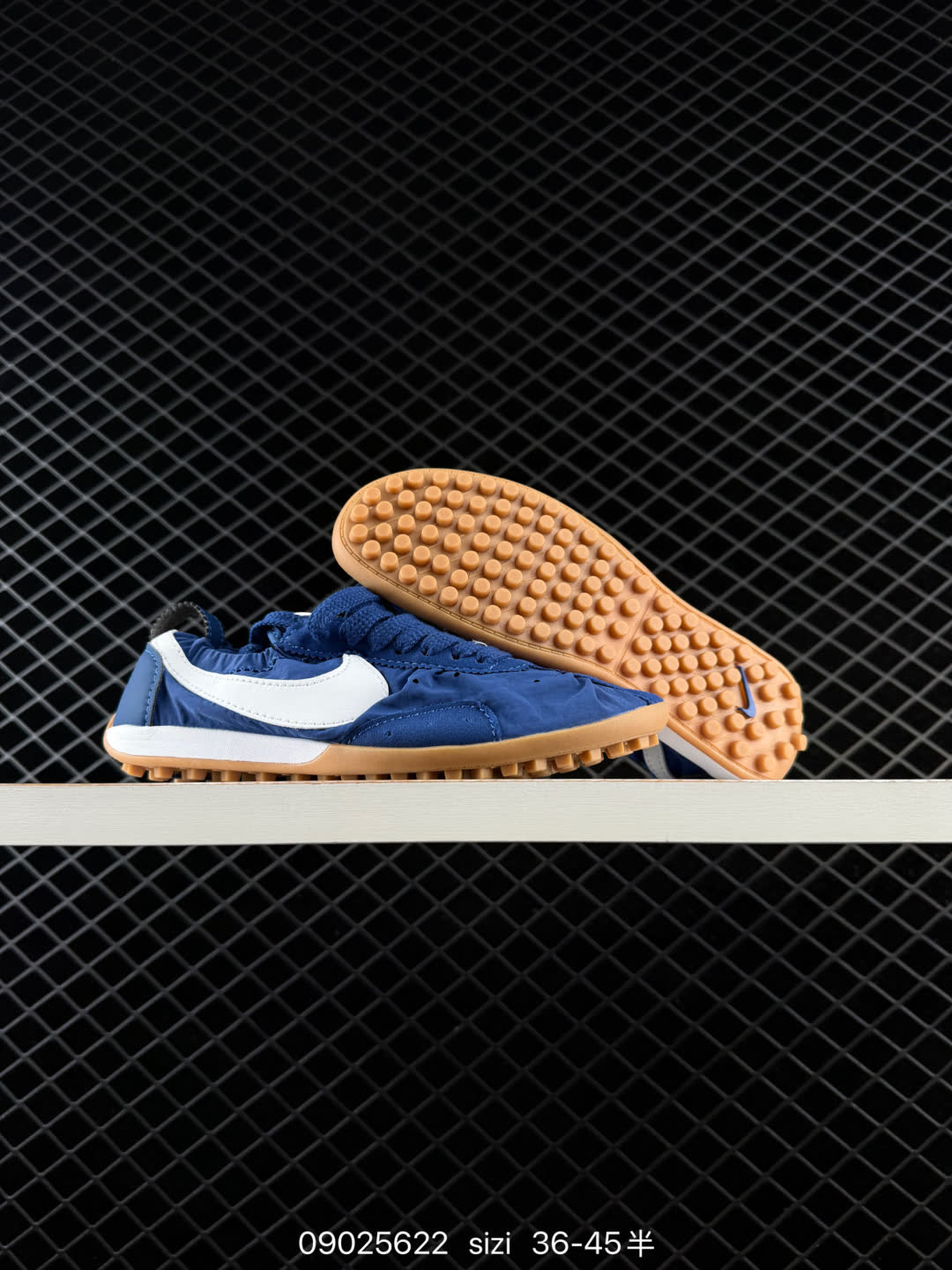 Jacquemus x Nike Jacumoon-HV8547-601