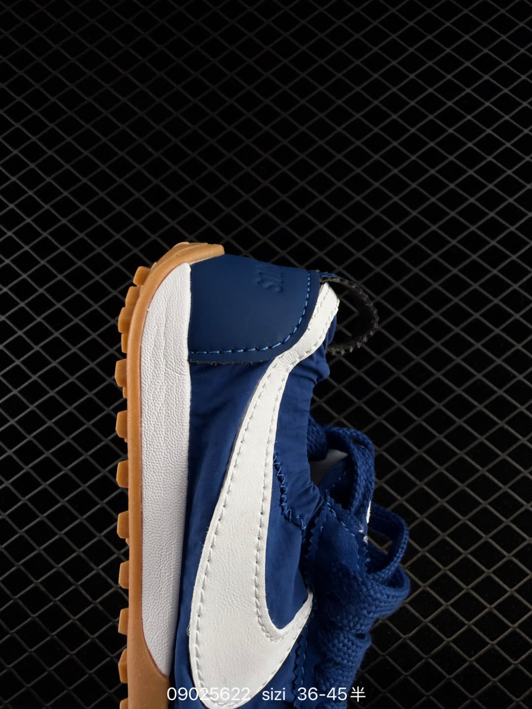 Jacquemus x Nike Jacumoon-HV8547-601