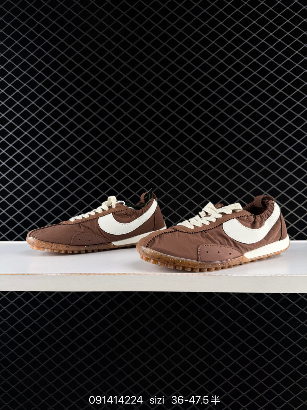Jacquemus x Nike Jacumoon-HV8547-700