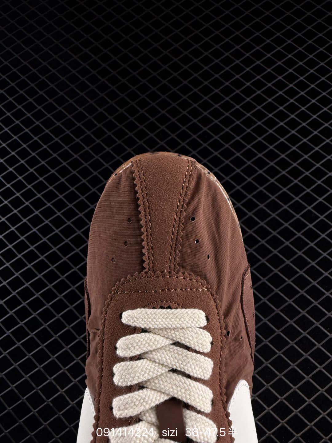Jacquemus x Nike Jacumoon-HV8547-700