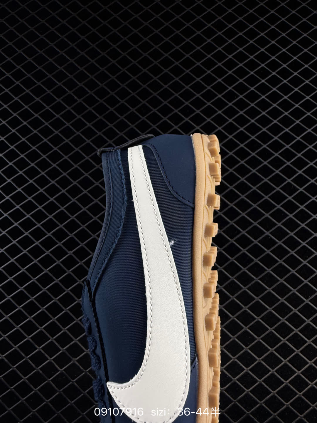 Nike Moon Shoe OG Summit-II0407-100
