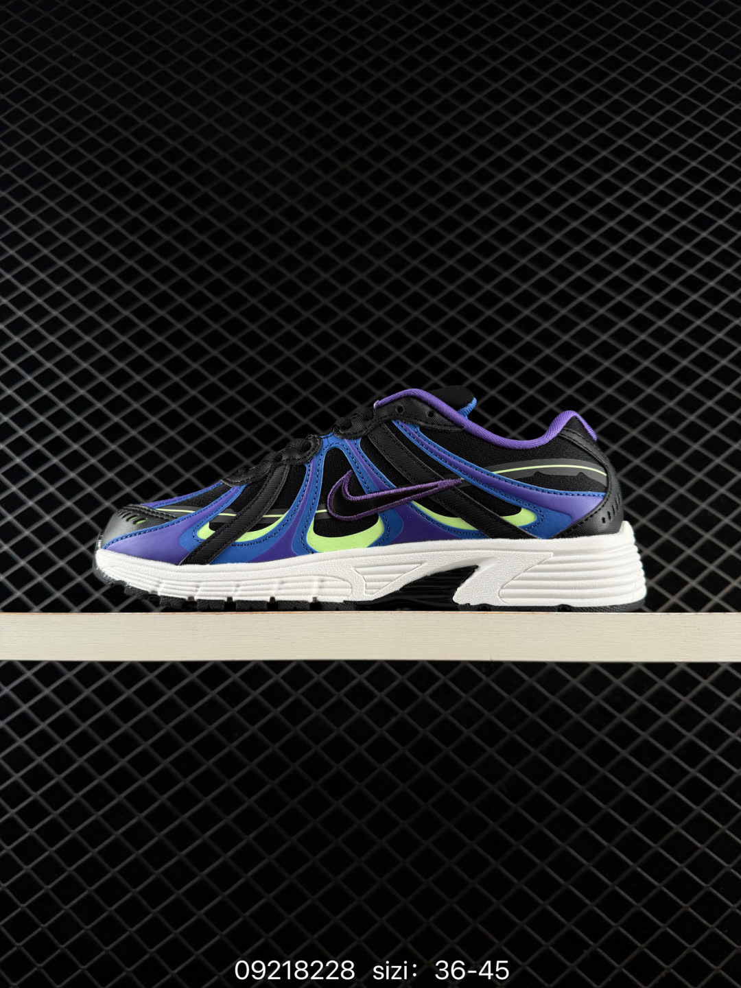 Nike p-9000-IZ4751-100