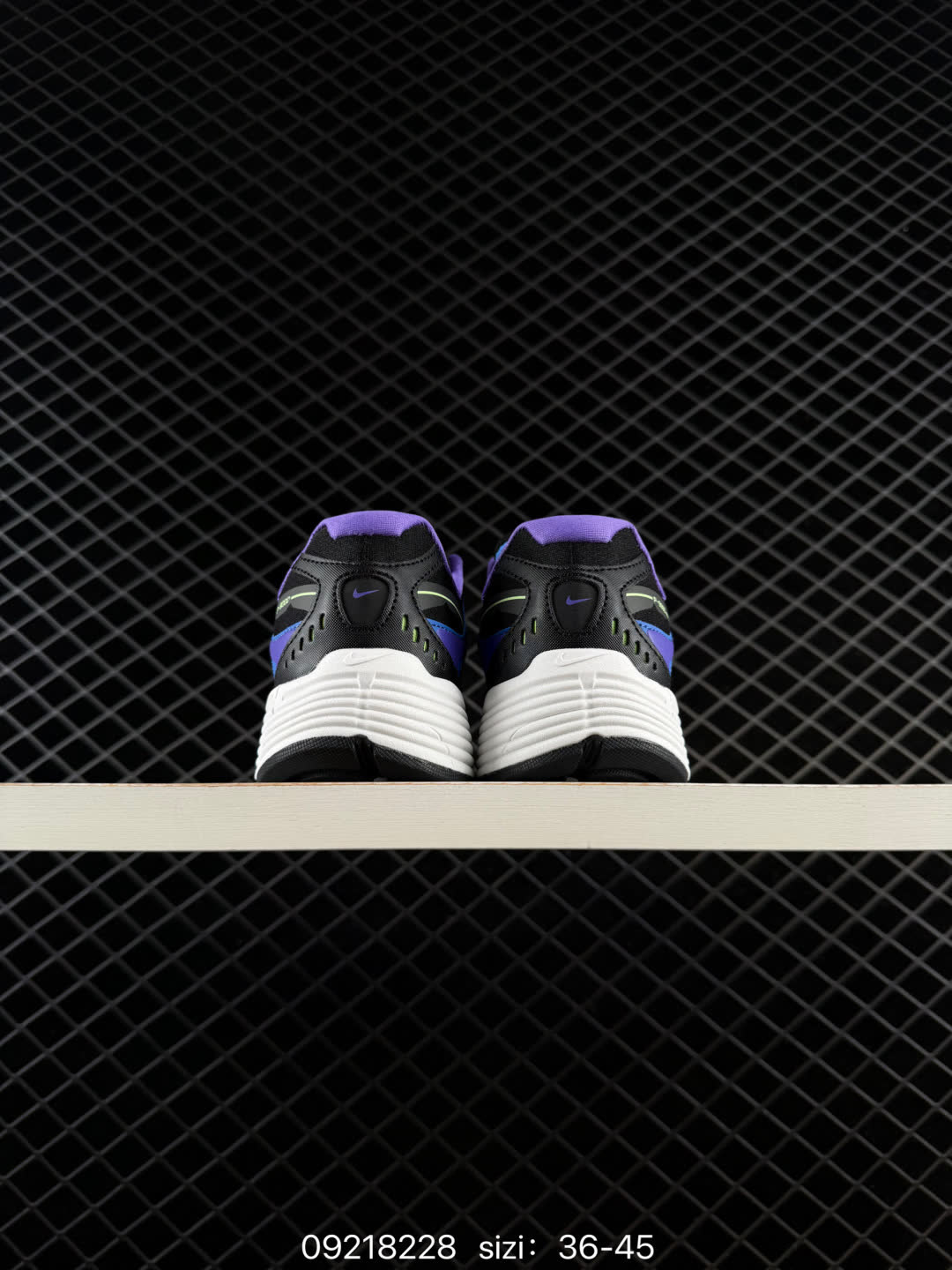 Nike p-9000-IZ4751-100