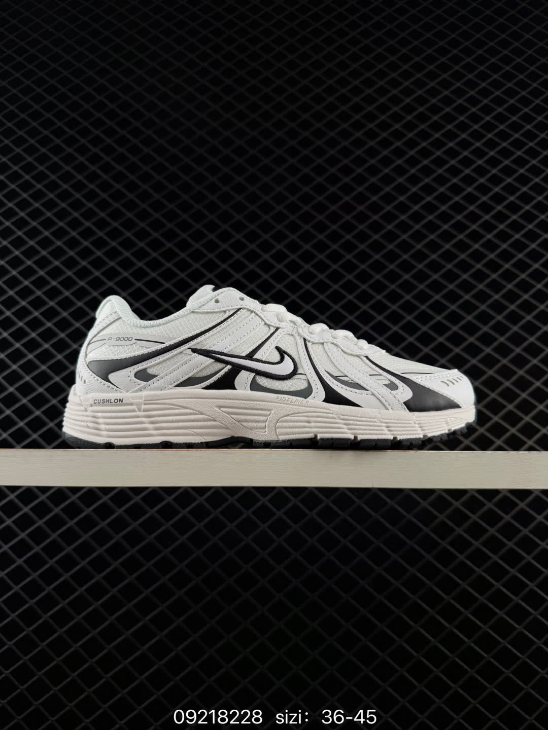 Nike p-9000-IZ4751-100