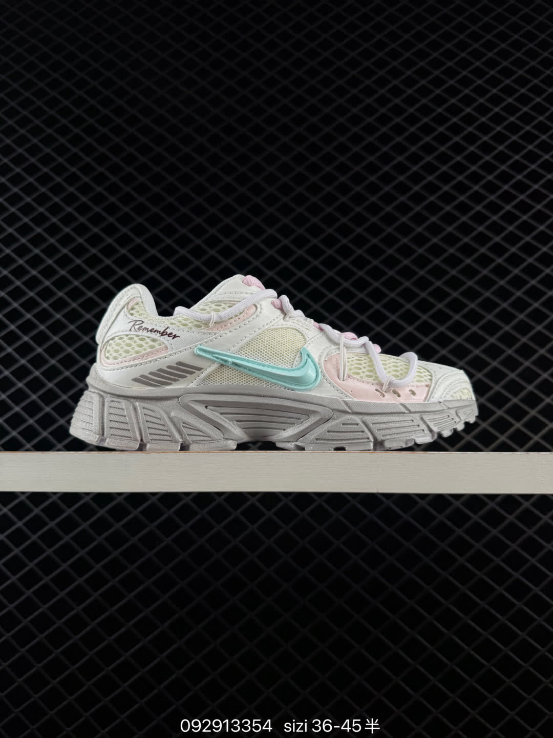 NIKE V2K RUN-HJ4497-001
