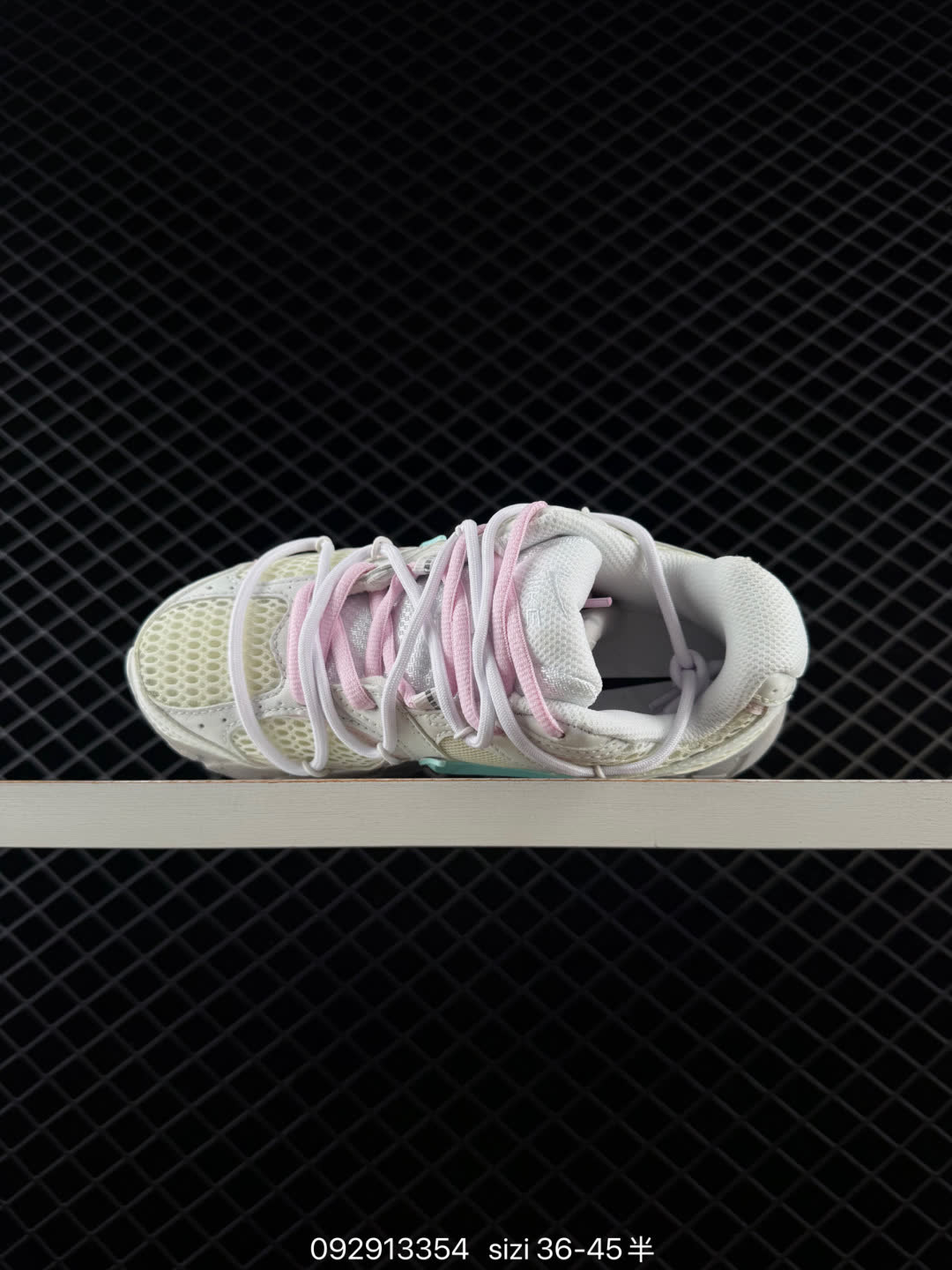 NIKE V2K RUN-HJ4497-001 NIKE V2K RUN-HJ4497-001