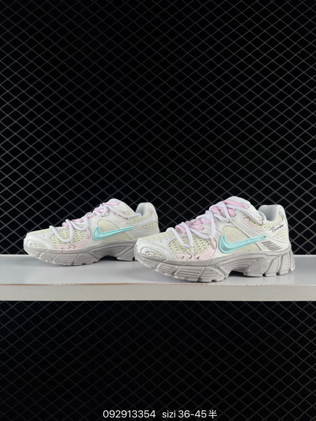 NIKE V2K RUN-HJ4497-001 NIKE V2K RUN-HJ4497-001