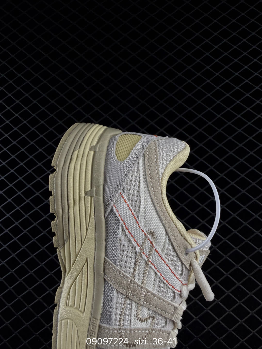 Nike P-6000-CV2209
