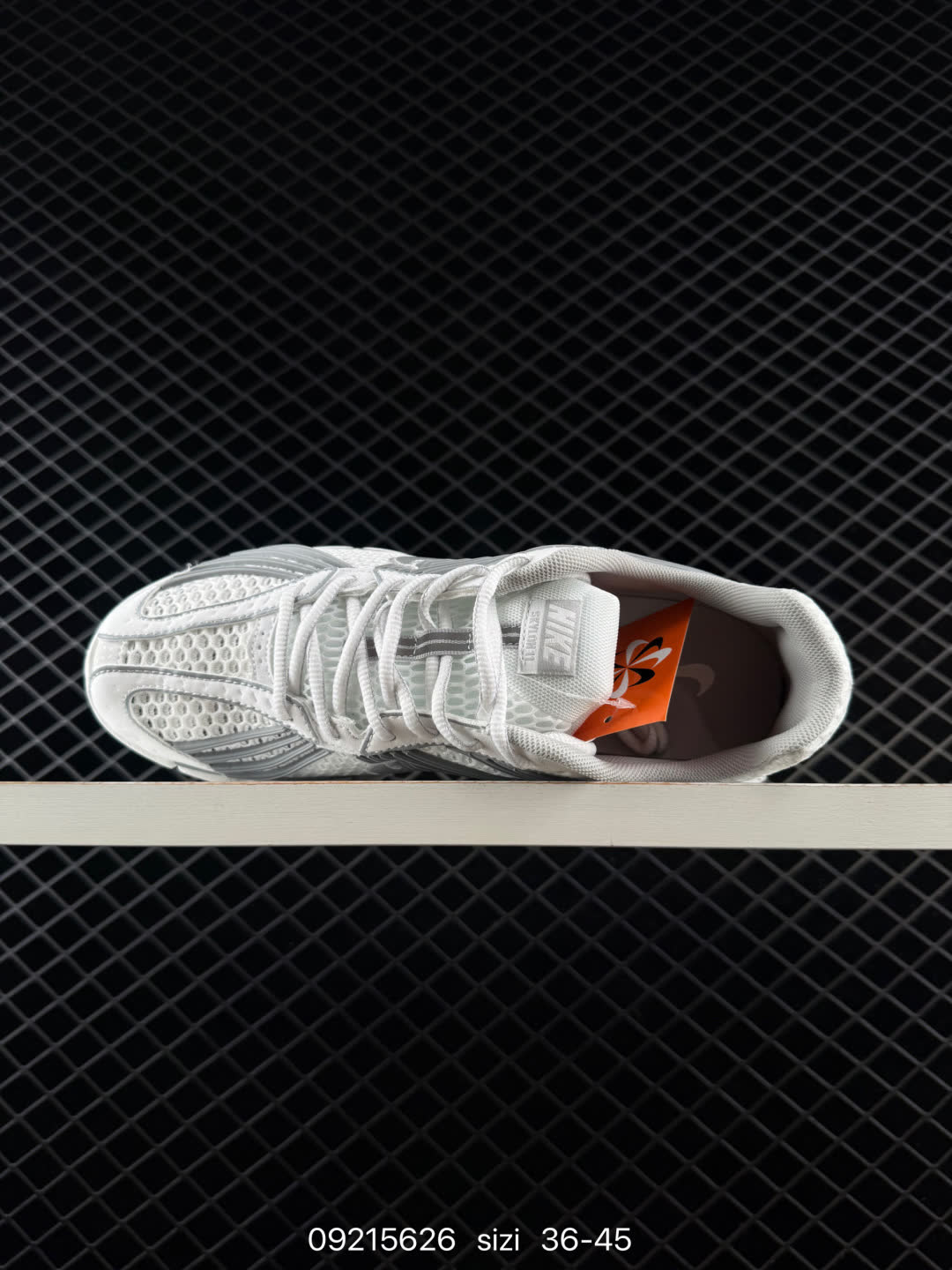 Nike NK P-6000