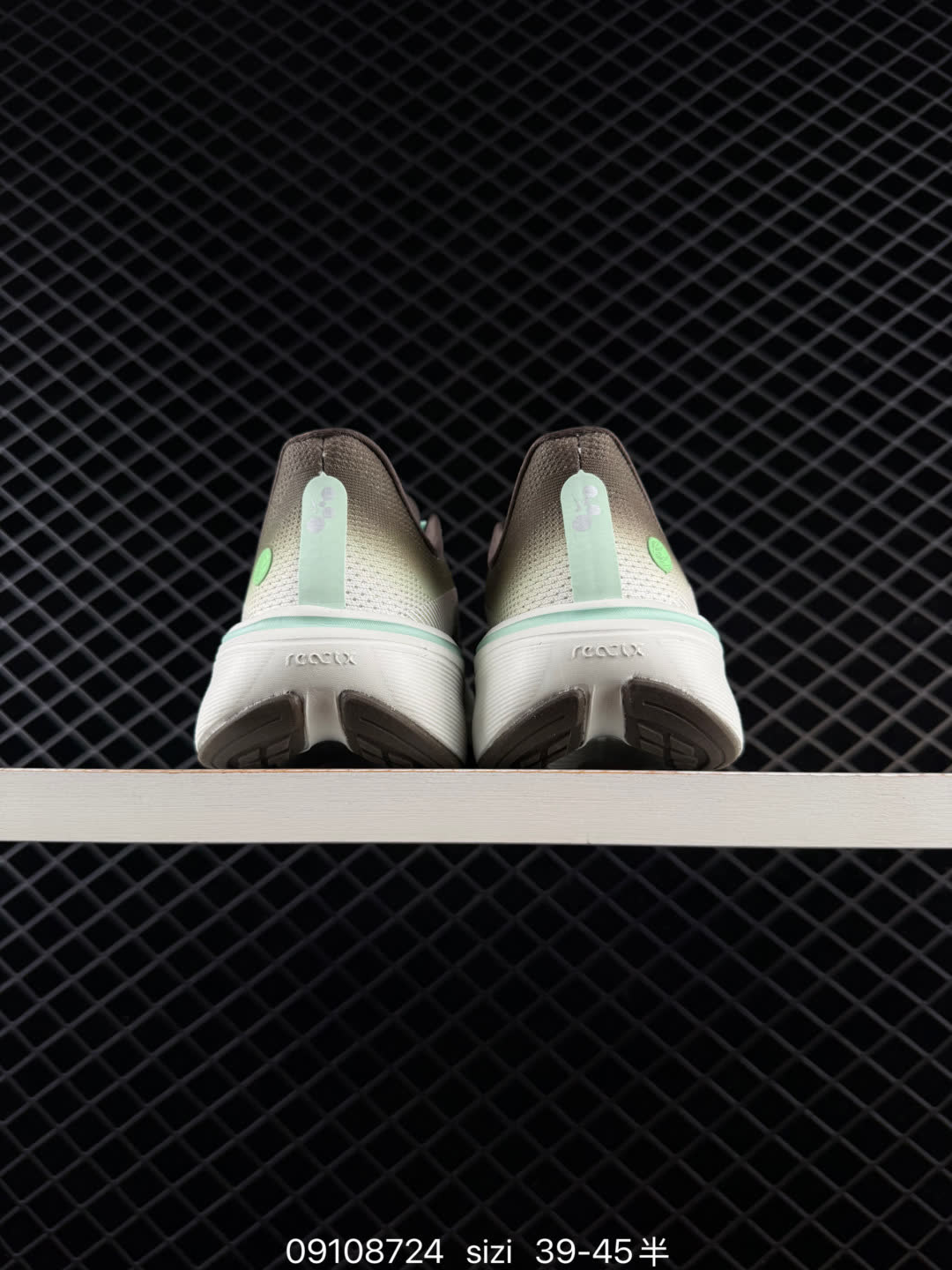 Nike Air Zoom Pegasus 42-IW2349-001