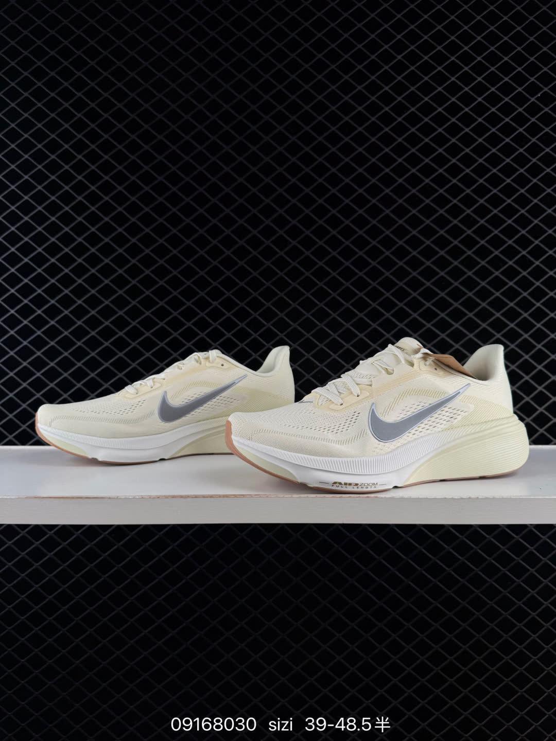 Nike Air Zoom Pegasus 42