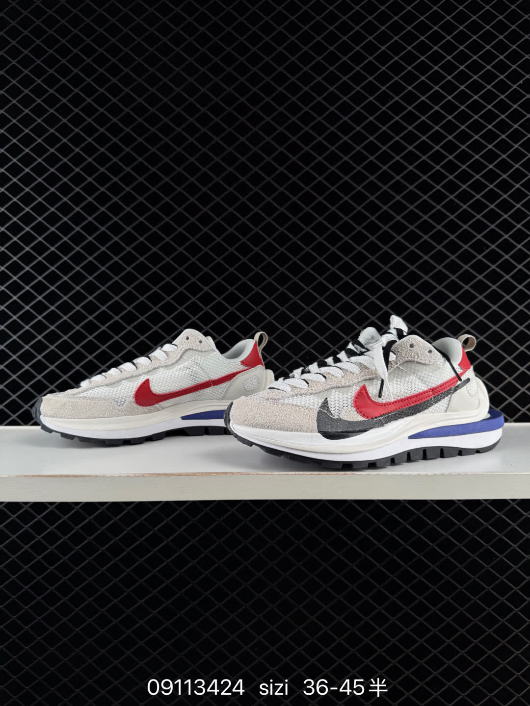 Sacai X NIKe regasus vaporrly SP-CV1363-100