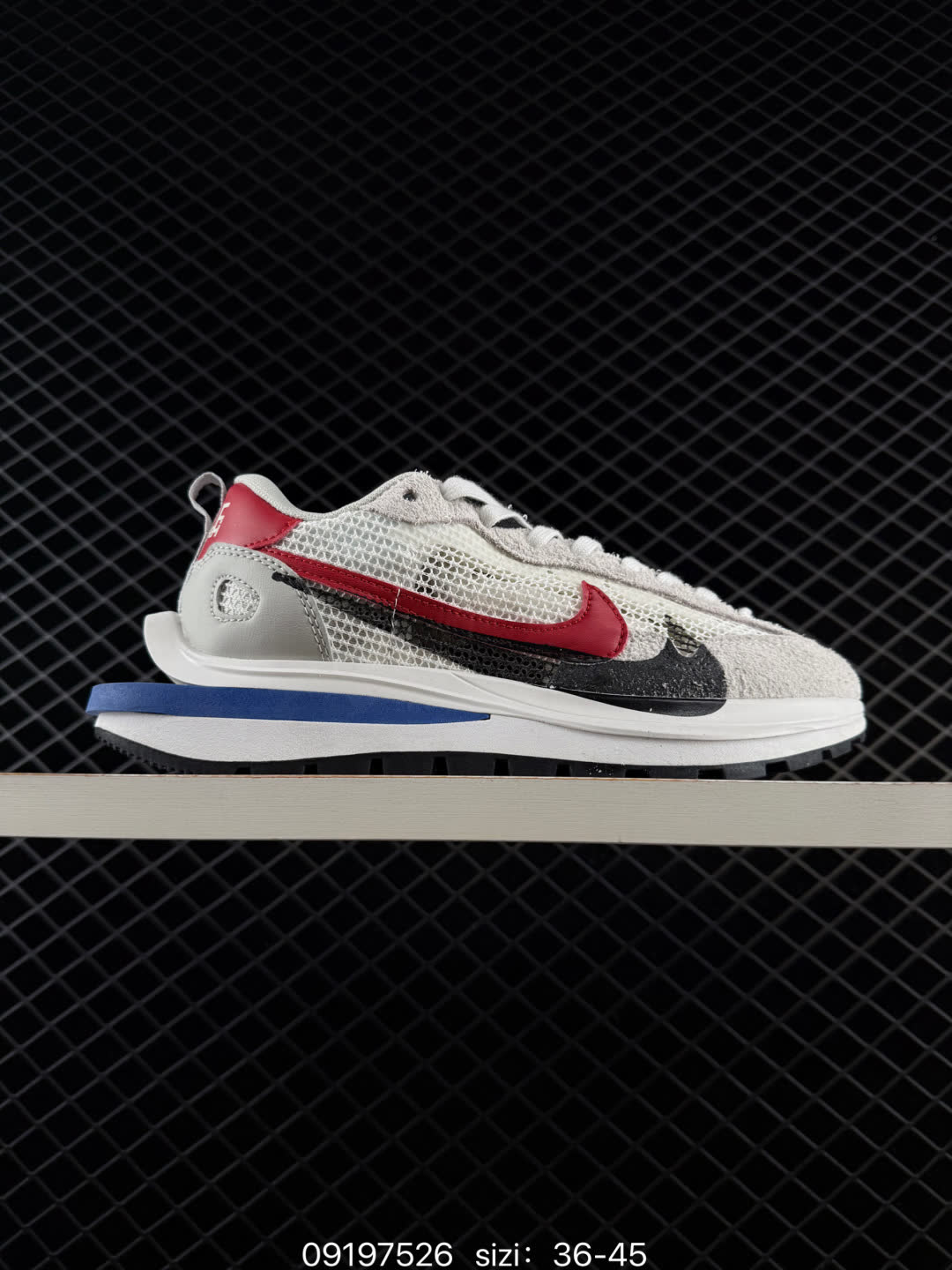 Sacai X NIKe vaporWaffle-DD1875