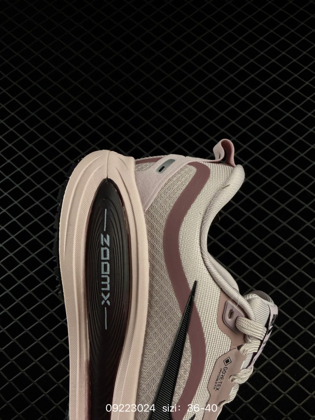 Nike Air Zoom Vomero 18 GTX-HQE98