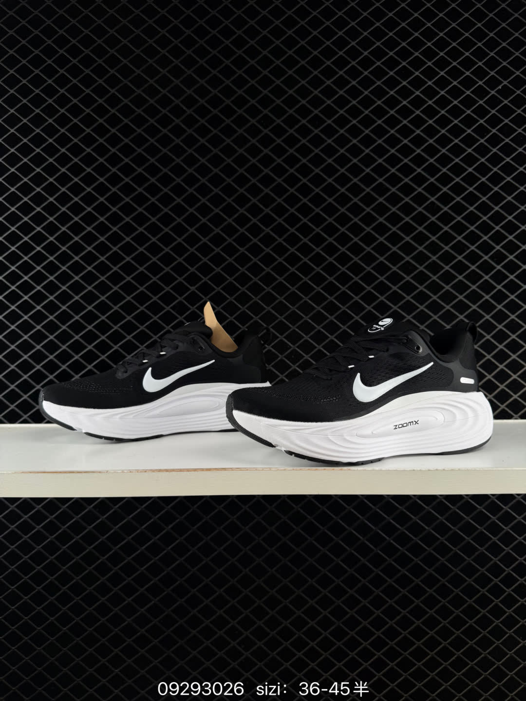 Nike Vomero 18-HM6804-002
