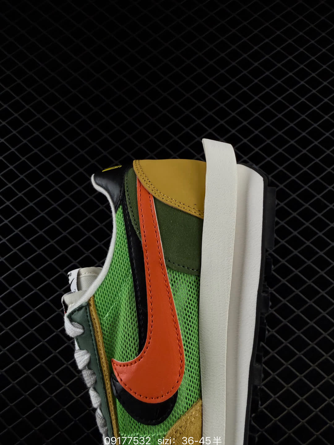 Sacai x Nike Ldwaffle-BV0073-100
