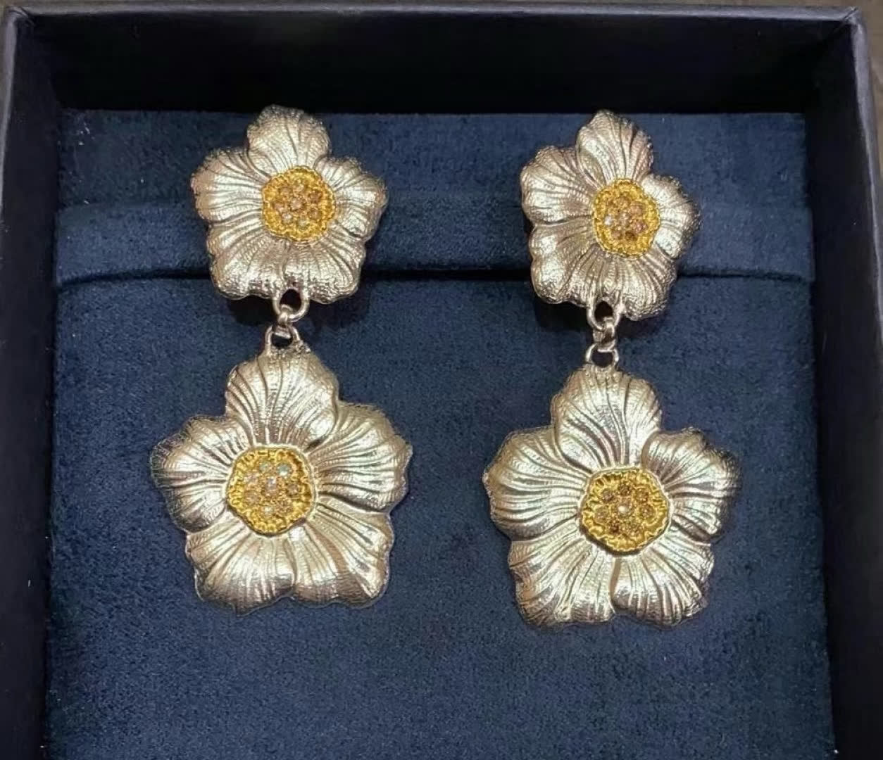 Buccellati Silver and Gold Flower Earrings