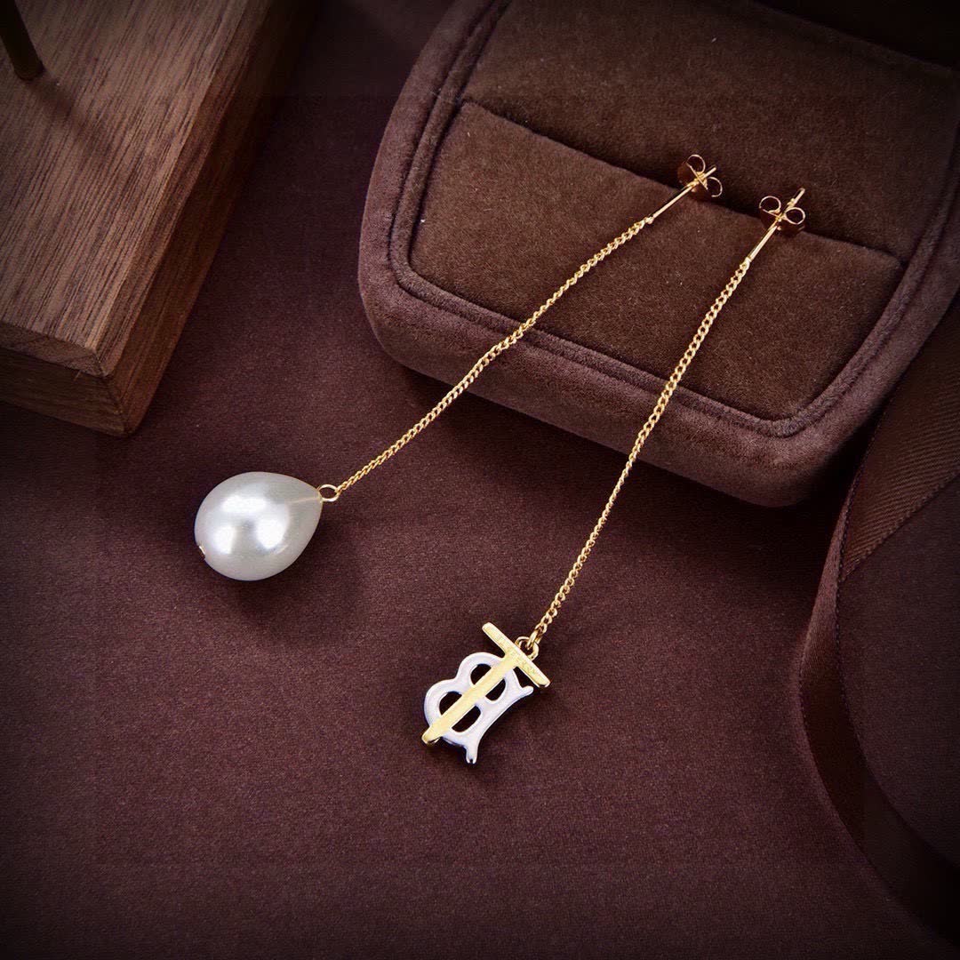 Burberry Gold Chain Earrings with Pearl and Logo Charm