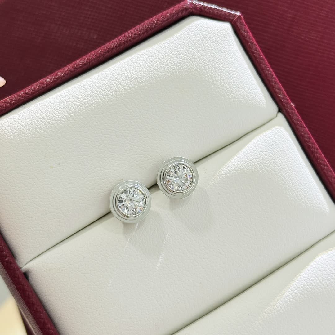 Cartier Elegant Silver Diamond Stud Earrings and Pendant Set