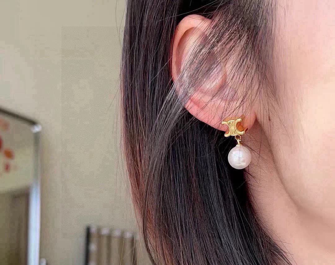 Chanel CC Pearl Earrings