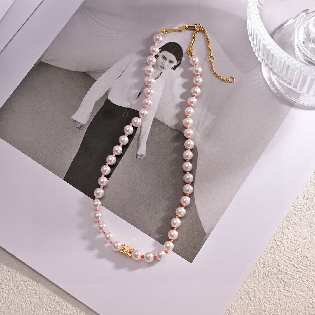 Celine Pearl Bracelet