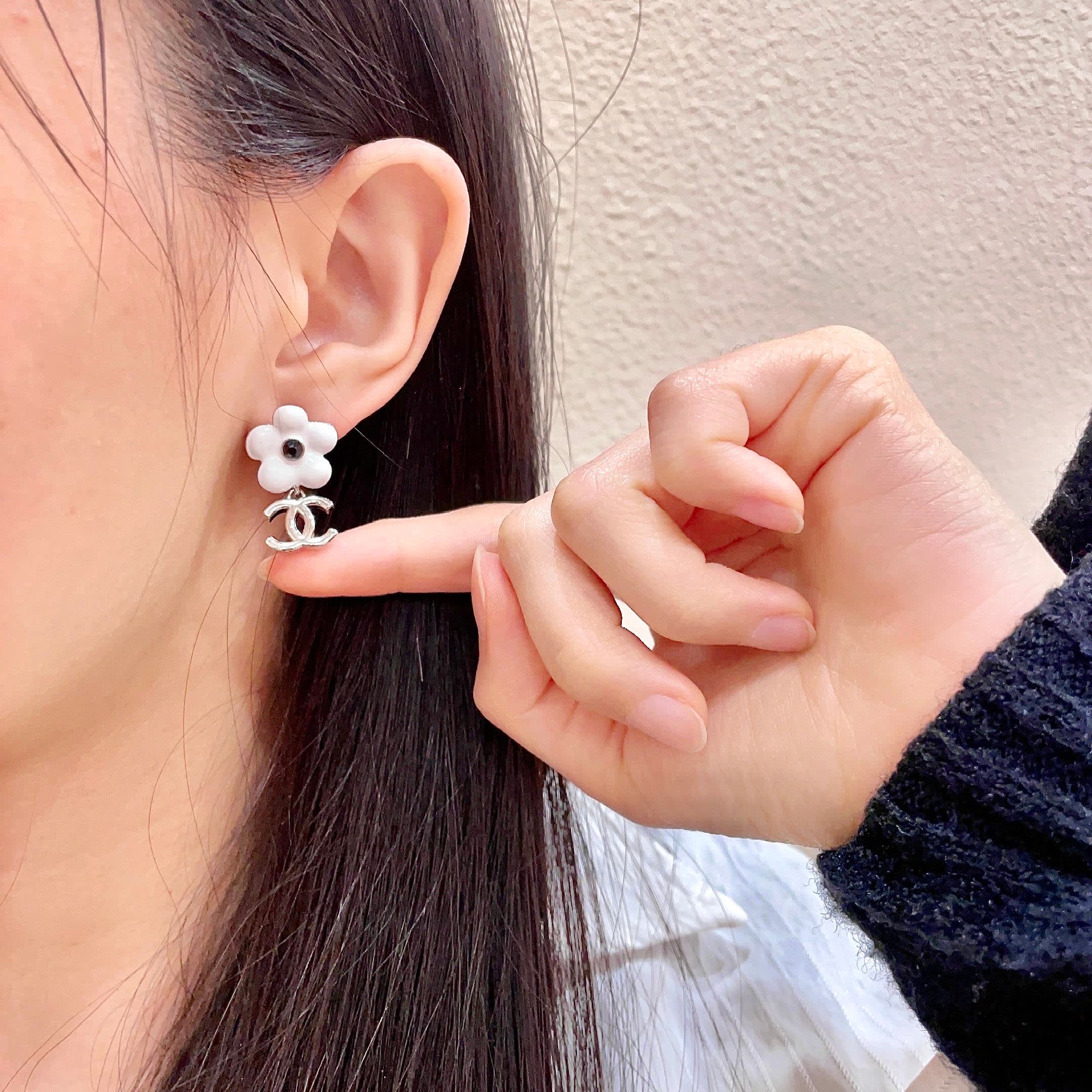 Chanel White Flower Earrings