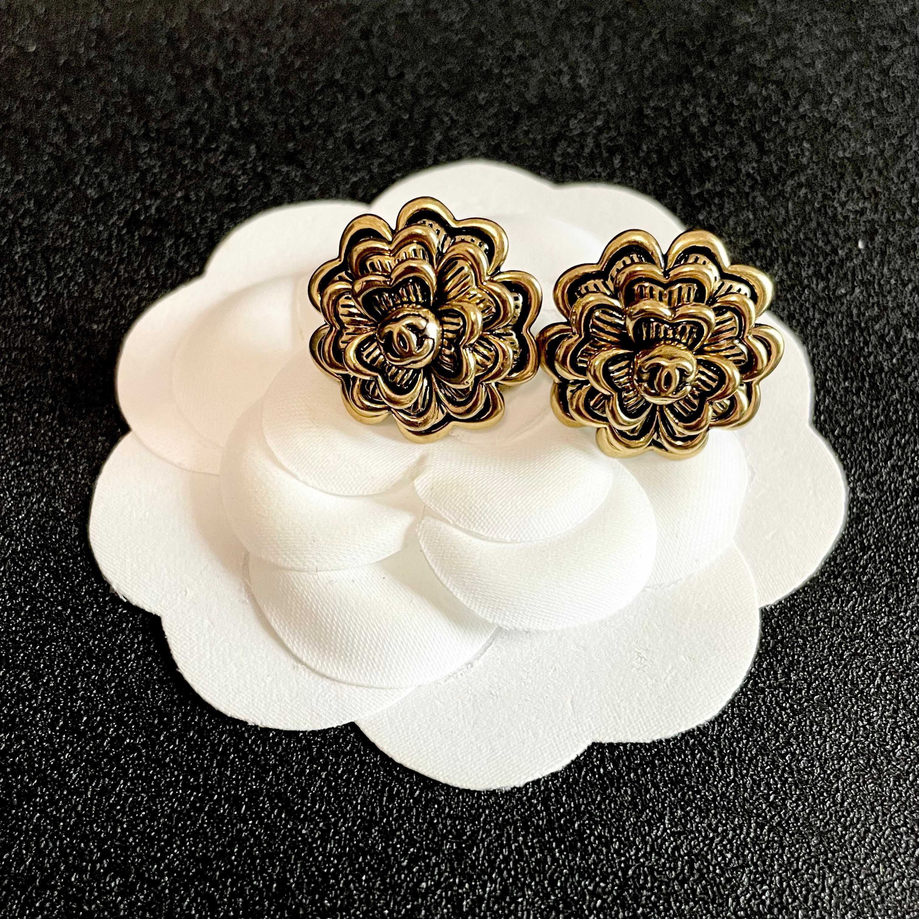 Chanel Gold Flower Stud Earrings