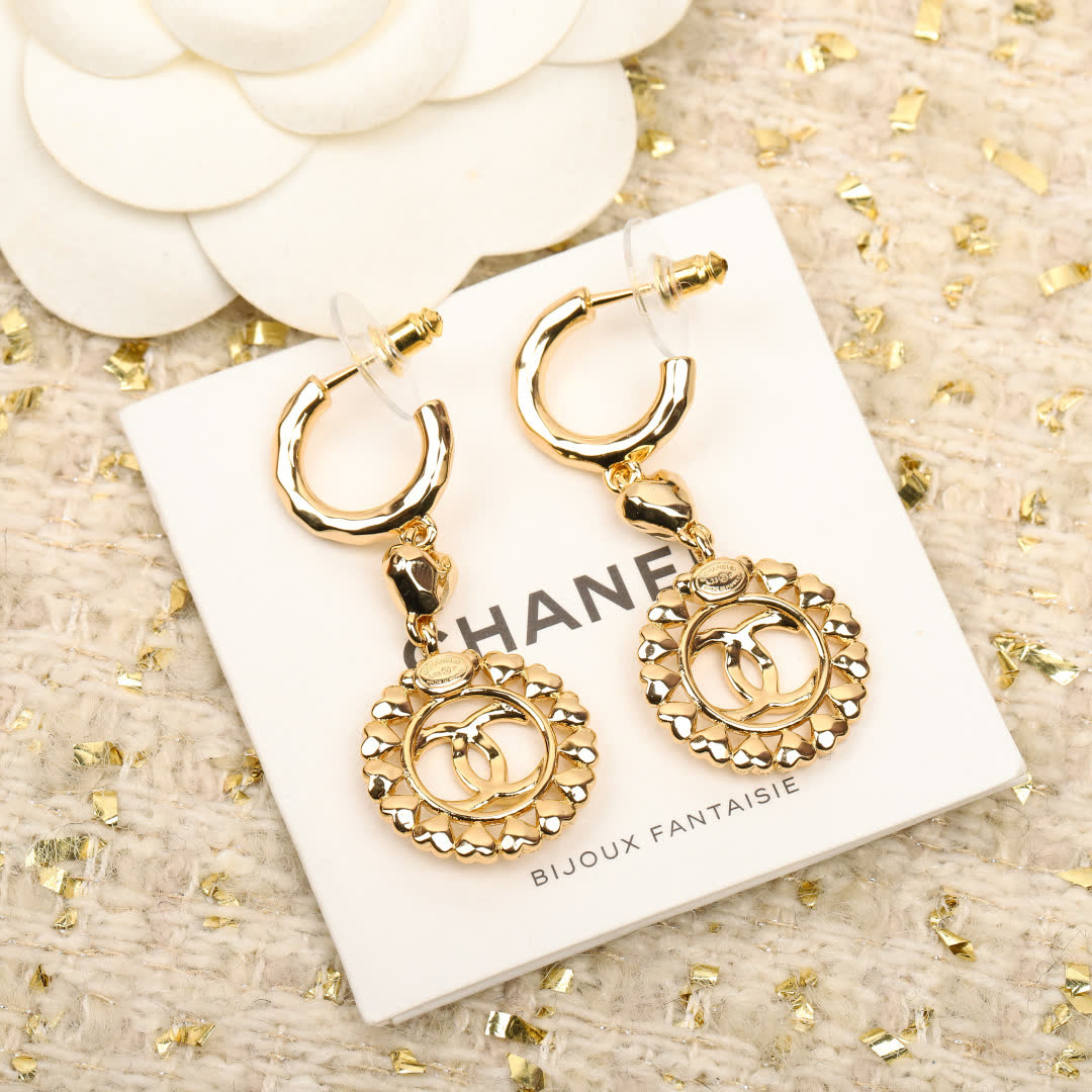Chanel CC Logo Earrings Chanel CC Logo Earrings