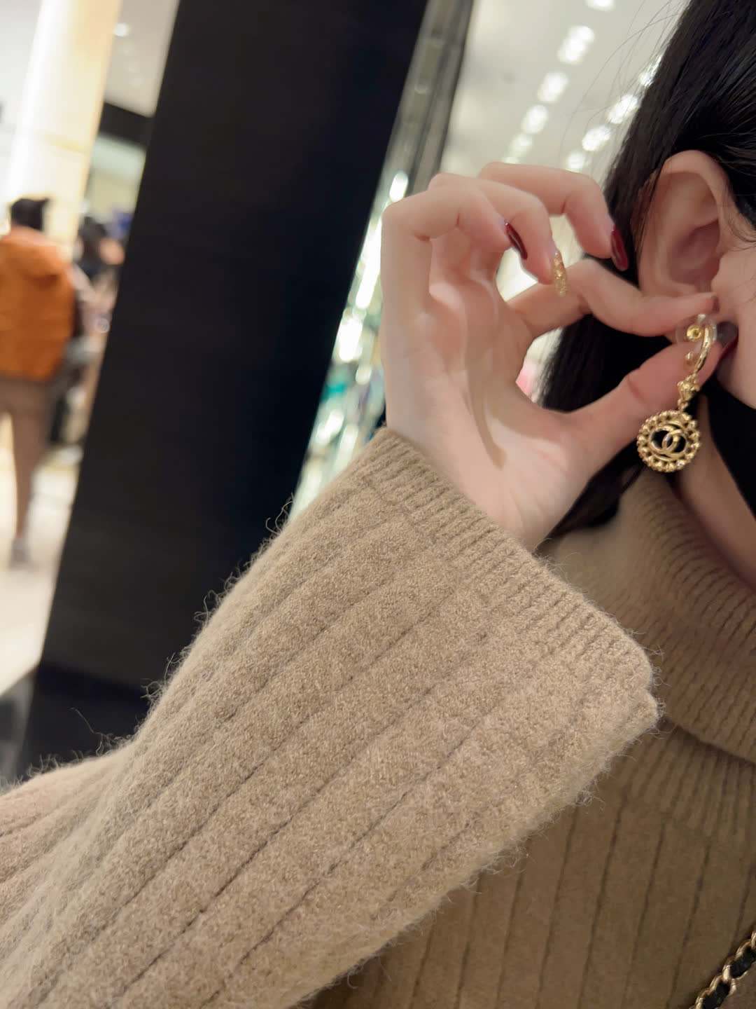 Chanel CC Logo Earrings Chanel CC Logo Earrings