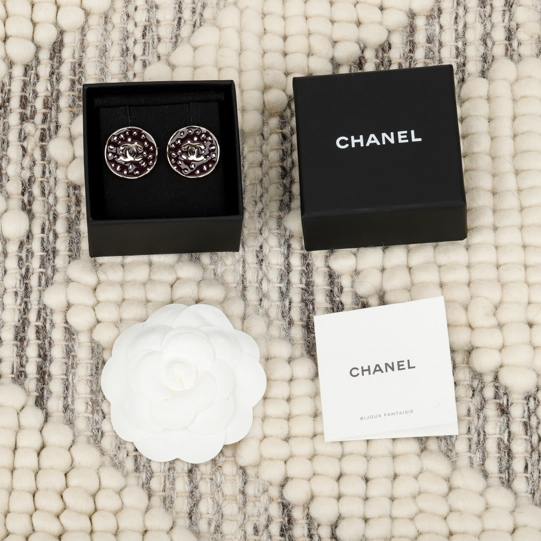 Chanel CC Logo Earrings Chanel CC Logo Earrings