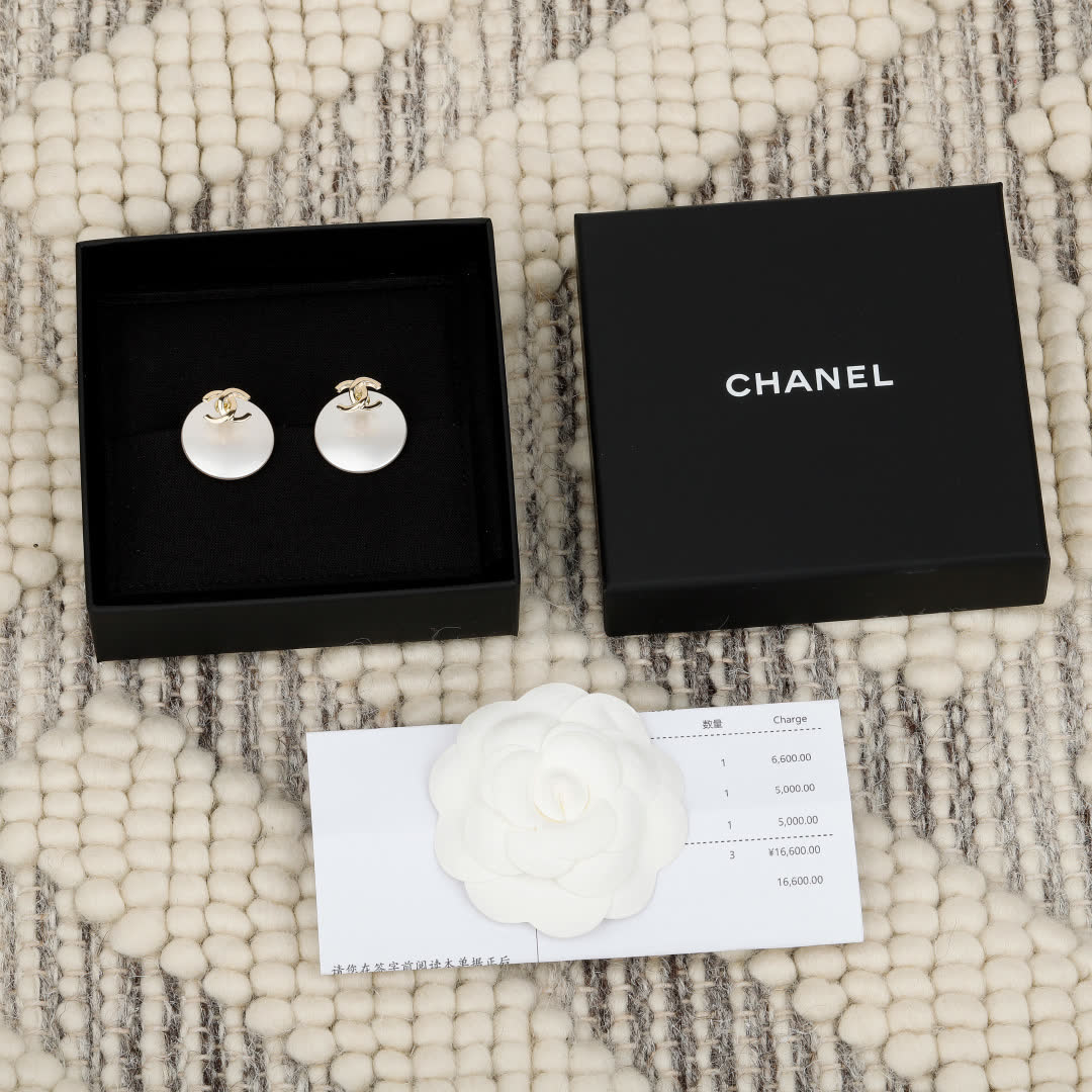 Chanel CC Logo Earrings Chanel CC Logo Earrings