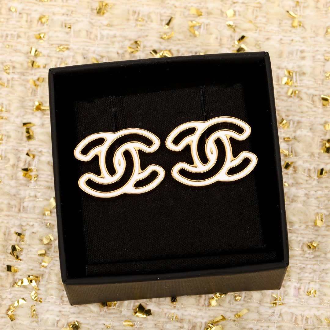 Chanel CC Logo Earrings Chanel CC Logo Earrings