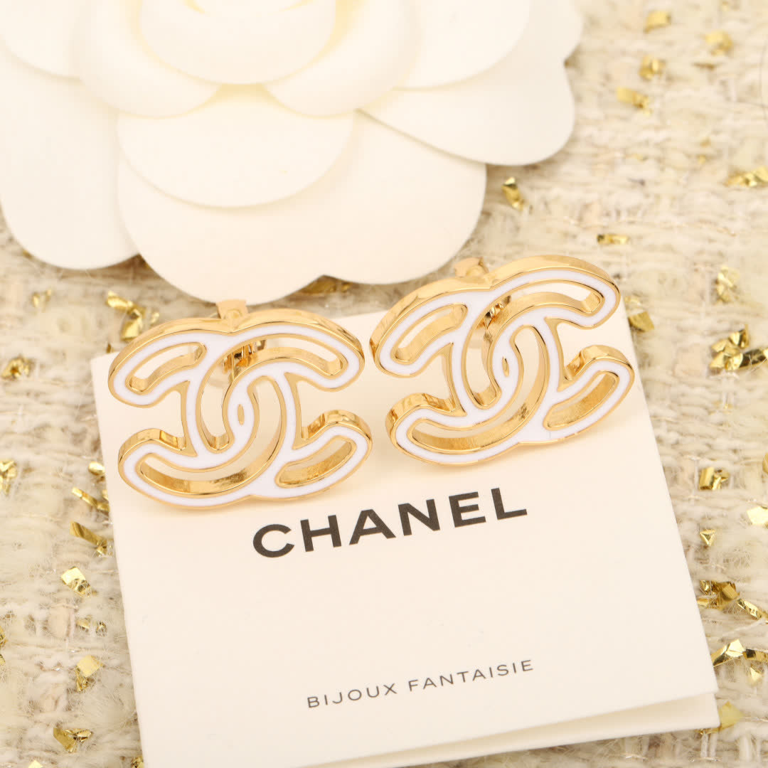 Chanel CC Logo Earrings Chanel CC Logo Earrings
