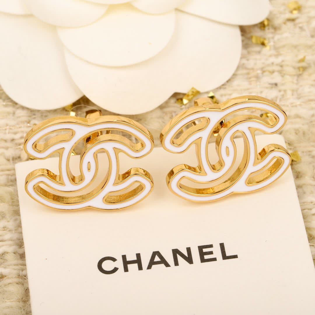 Chanel CC Logo Earrings Chanel CC Logo Earrings
