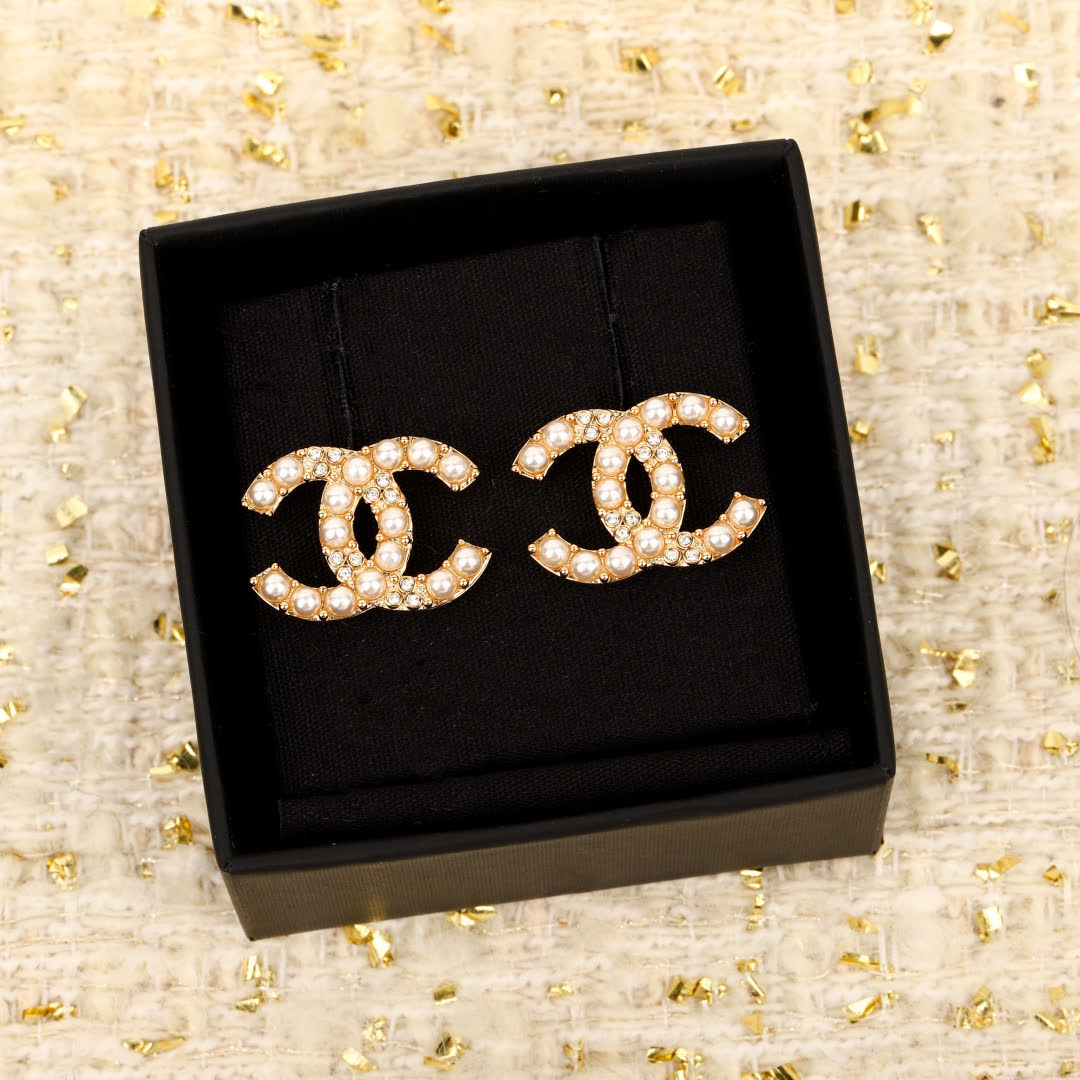 Chanel CC Logo Pearl Stud Earrings