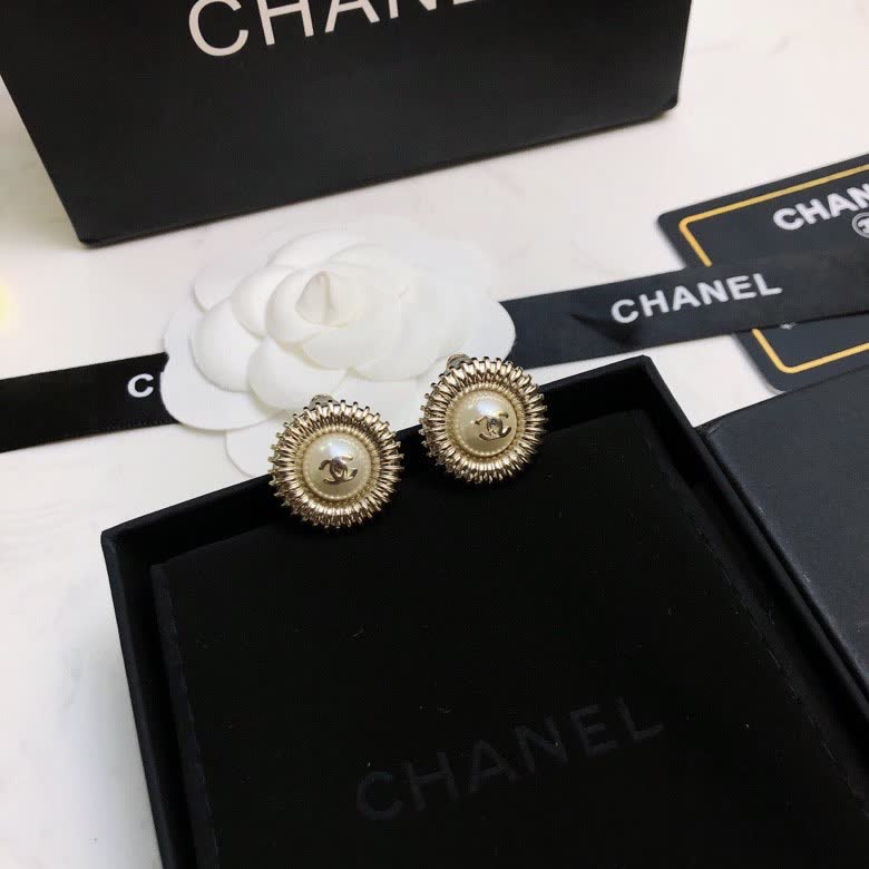 Chanel Gold Tone Pearl Stud Earrings