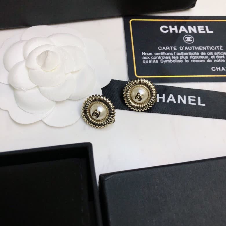 Chanel Gold Tone Pearl Stud Earrings