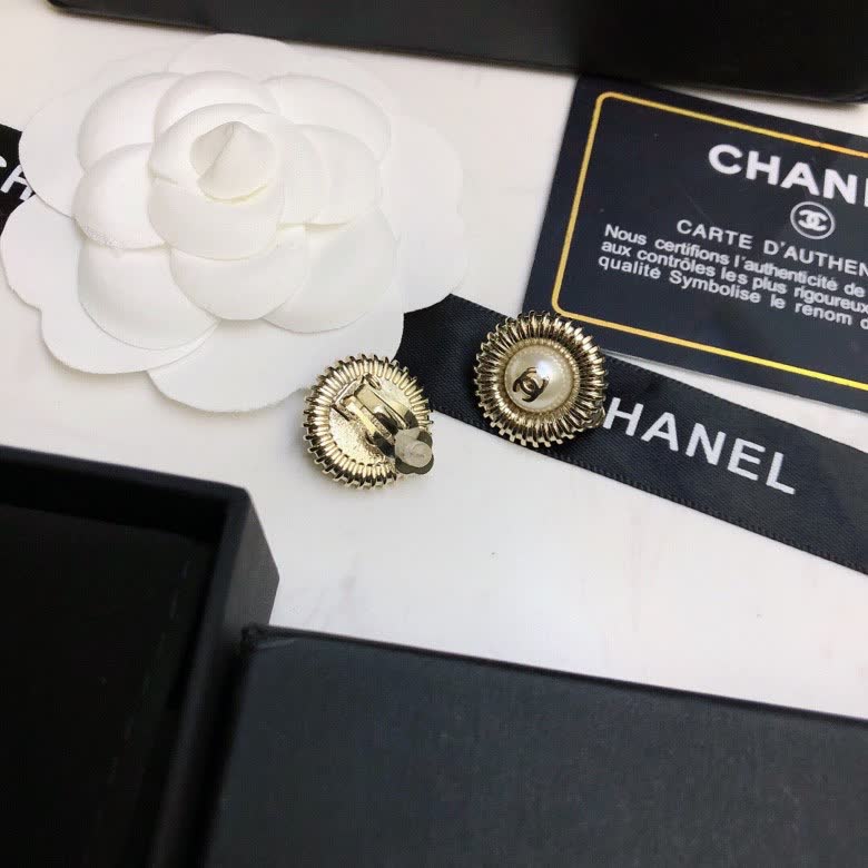 Chanel Gold Tone Pearl Stud Earrings