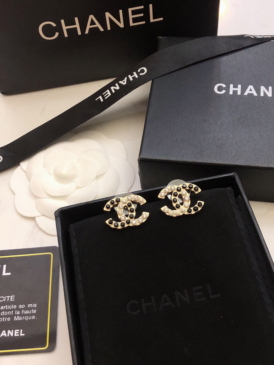 Chanel CC Logo Earrings Chanel CC Logo Earrings