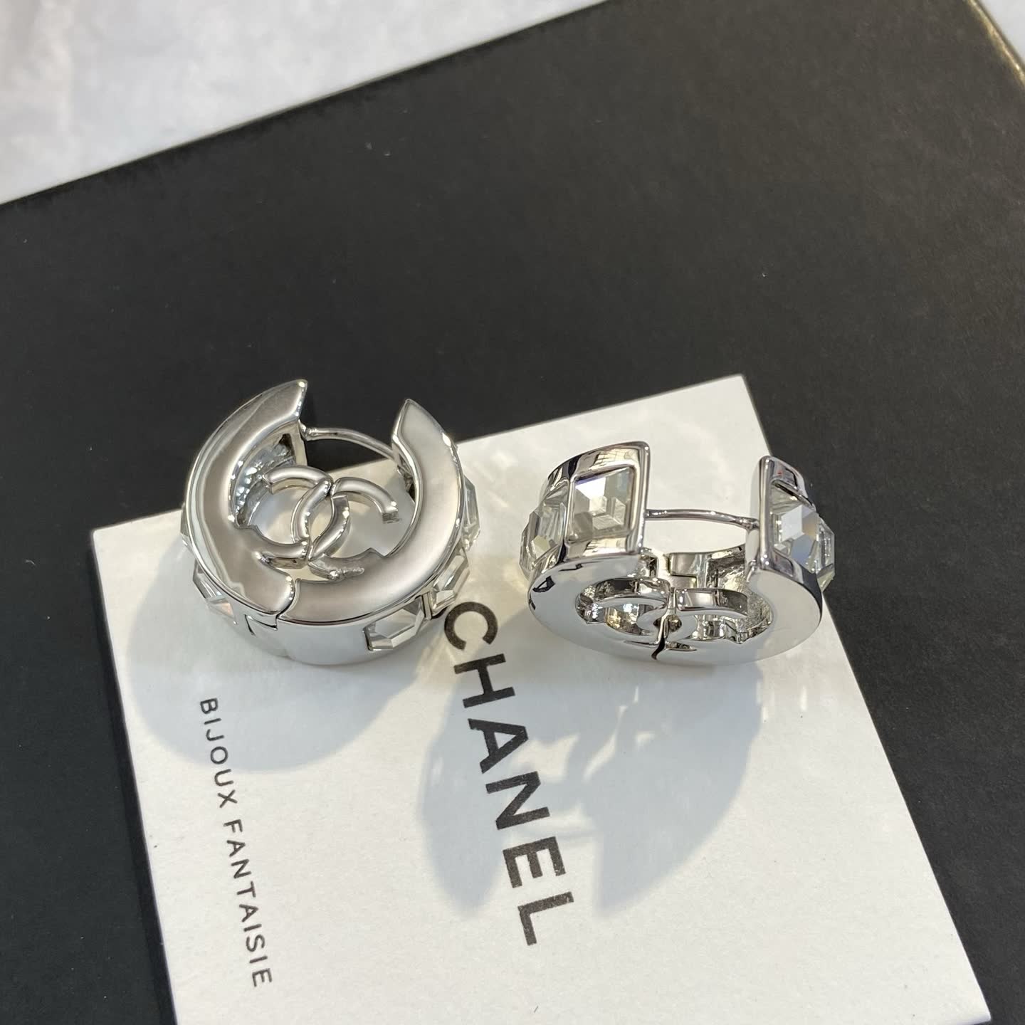 Chanel CC Logo Clip-on Earrings-XE1187