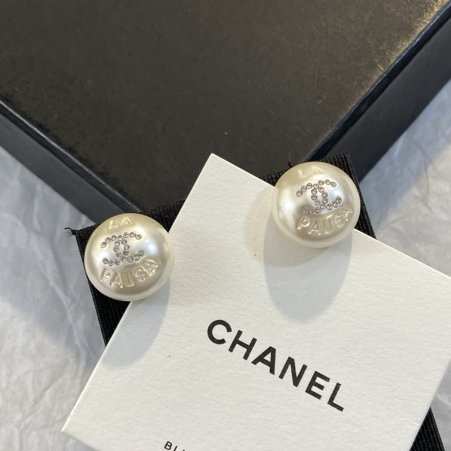 Chanel Pearl Earrings-XE751