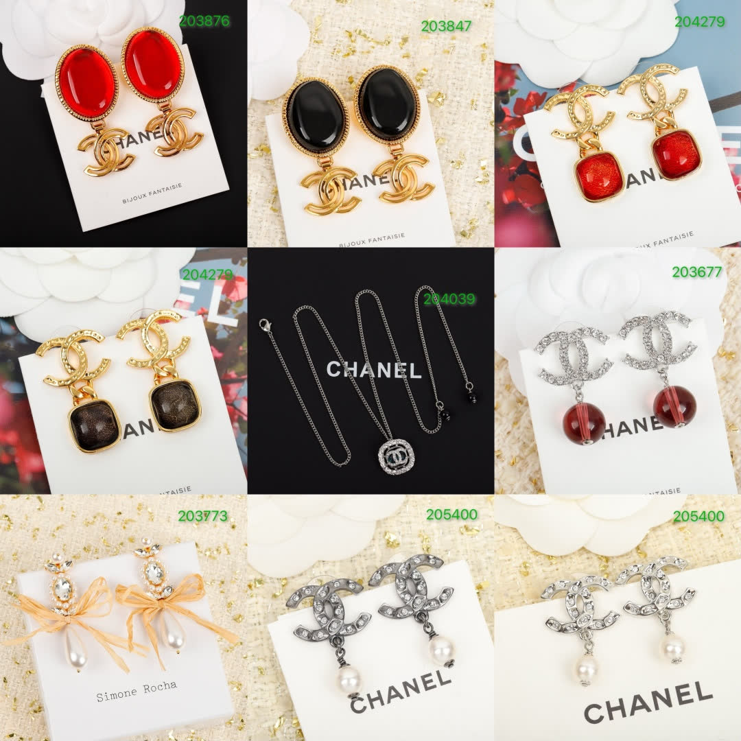 Chanel CC Logo Earrings with Red Stones Chanel CC Logo Earrings with Red Stones